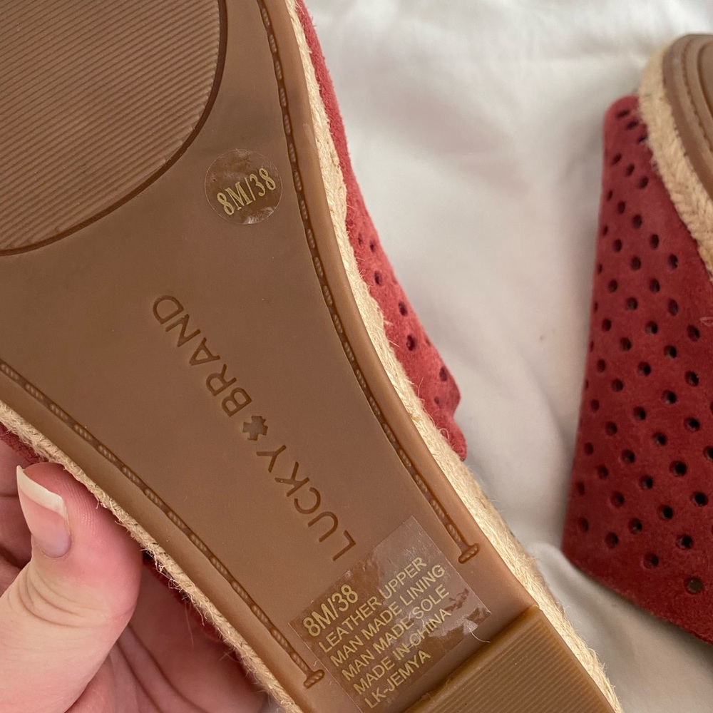 Lucky Brand Wedge Sandals - Picture 4 of 5
